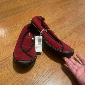 Terrasoles Women's Red Slip-On Shoes